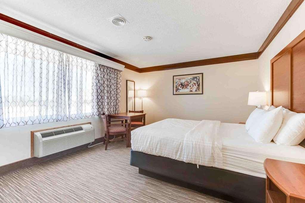 Western Movie Manor 3*
